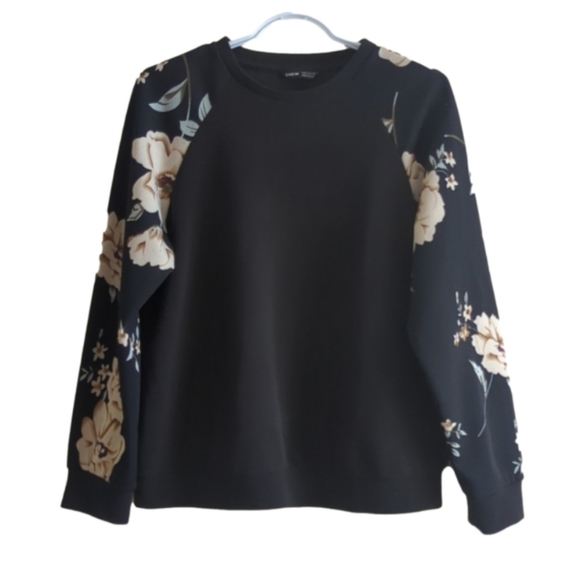 Black Floral Crewneck - Picture 1 of 4